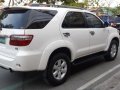 Toyota Fortuner 2011 Automatic Diesel for sale in Quezon City-3