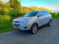 Selling Hyundai Tucson 2011 Automatic Gasoline in Legazpi -8