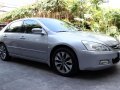 Selling Honda Accord 2004 Automatic in Makati City-1