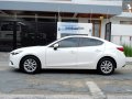 Selling Sedan 2017 Mazda 3 at 8000 km -2