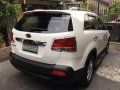 Selling Kia Sorento 2011 Automatic Gasoline in Makati-5