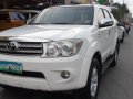 Toyota Fortuner 2011 Automatic Diesel for sale in Quezon City-1