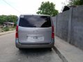 Selling 2nd Hand Hyundai Grand Starex 2016 Manual Diesel in Binangonan-6