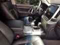 Selling Toyota Land Cruiser 2018 Automatic Diesel in Pasig-3
