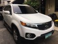 Selling Kia Sorento 2011 Automatic Gasoline in Makati-6