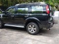 Black Ford Everest 2011 at 70000 km for sale-5