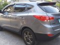 2nd Hand Hyundai Tucson 2011 at 100000 km for sale-5