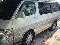 Selling 2nd Hand Toyota Grandia 2002 in Quezon City-10