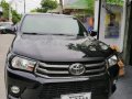 Selling 2nd Hand Toyota Hilux 2016 Manual Diesel in Angeles-0