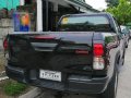Selling 2nd Hand Toyota Hilux 2016 Manual Diesel in Angeles-4