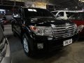 Selling Black Toyota Land Cruiser 2015 at 30000 km in Makati-13