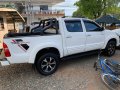 2015 Toyota Hilux Manual Diesel for sale in Santiago-5