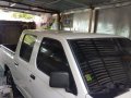 White Nissan Frontier 2010 at 70000 km for sale-3