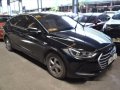 Black Hyundai Elantra 2017 at 25000 km for sale-3
