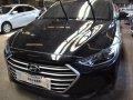 Black Hyundai Elantra 2017 at 25000 km for sale-4