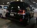 Selling Black Toyota Land Cruiser 2015 at 30000 km in Makati-10