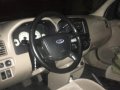 Selling 2nd Hand Ford Escape 2006 in Malolos-3