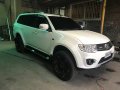 Selling 2nd Hand Mitsubishi Montero Sport 2014 at 30000 km in Quezon City-3