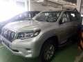 Selling Brand New Toyota Land Cruiser 2019 in Makati-0