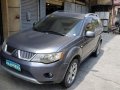 Selling 2nd Hand Mitsubishi Outlander 2007 in Caloocan-3