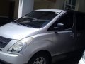 Selling 2nd Hand Hyundai Grand Starex 2008 at 50000 km in Makati-6