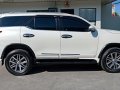 Selling White Toyota Fortuner 2016 in Meycauayan-5