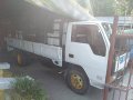 Selling White Isuzu Elf 2004 Truck in Iloilo-1