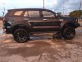 Selling Ford Everest 2016 Automatic Diesel in Calumpit-4