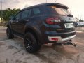 Selling Ford Everest 2016 Automatic Diesel in Calumpit-4
