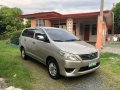 Selling Toyota Innova 2012 Automatic Gasoline in Kawit-10