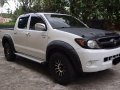 Selling 2nd Hand Toyota Hilux 2009 in Lipa-7