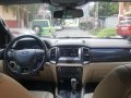 Selling Ford Everest 2016 at 20000 km in San Fernando-4