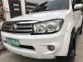 Sell White 2005 Toyota Fortuner in Paranaque -8