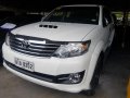 Selling White Toyota Fortuner 2015 in Pasig-6