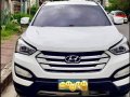 White Hyundai Santa Fe 2013 Automatic for sale -7