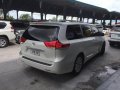 Selling 2nd Hand Toyota Sienna 2014 in Manila-3