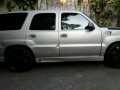 2nd Hand Cadillac Escalade 2002 for sale in Quezon City-2