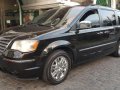 Selling Chrysler Town And Country 2009 Automatic Gasoline in Marikina-8