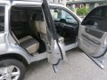 Selling Nissan X-Trail 2006 Automatic Gasoline in Makati-0
