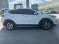 Selling 2nd Hand Hyundai Tucson 2017 in Makati-3