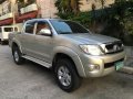 2nd Hand Toyota Hilux 2011 for sale in Quezon City-4