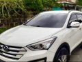 White Hyundai Santa Fe 2013 Automatic for sale -6