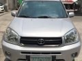 Selling 2nd Hand Toyota Rav4 2004 in Caloocan-9