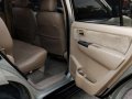Selling Silver Toyota Fortuner 2006 Automatic Gasoline at 109896 km in Cainta-6