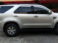 Selling Silver Toyota Fortuner 2006 Automatic Gasoline at 109896 km in Cainta-4
