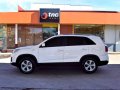 Selling 2nd Hand Kia Sorento 2013 in Lemery-3