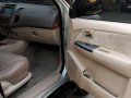 Selling Silver Toyota Fortuner 2006 Automatic Gasoline at 109896 km in Cainta-5