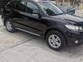 Selling Black Hyundai Santa Fe 2010 in Manila-1
