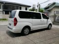 Selling 2nd Hand Hyundai Grand Starex 2008 Automatic Diesel at 87927 km in Pasig-3