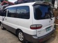 Selling 2nd Hand Hyundai Starex 2006 in Caloocan-4